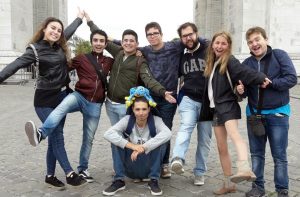 Podemos ayudarte_Quiero conocer a otros jóvenes