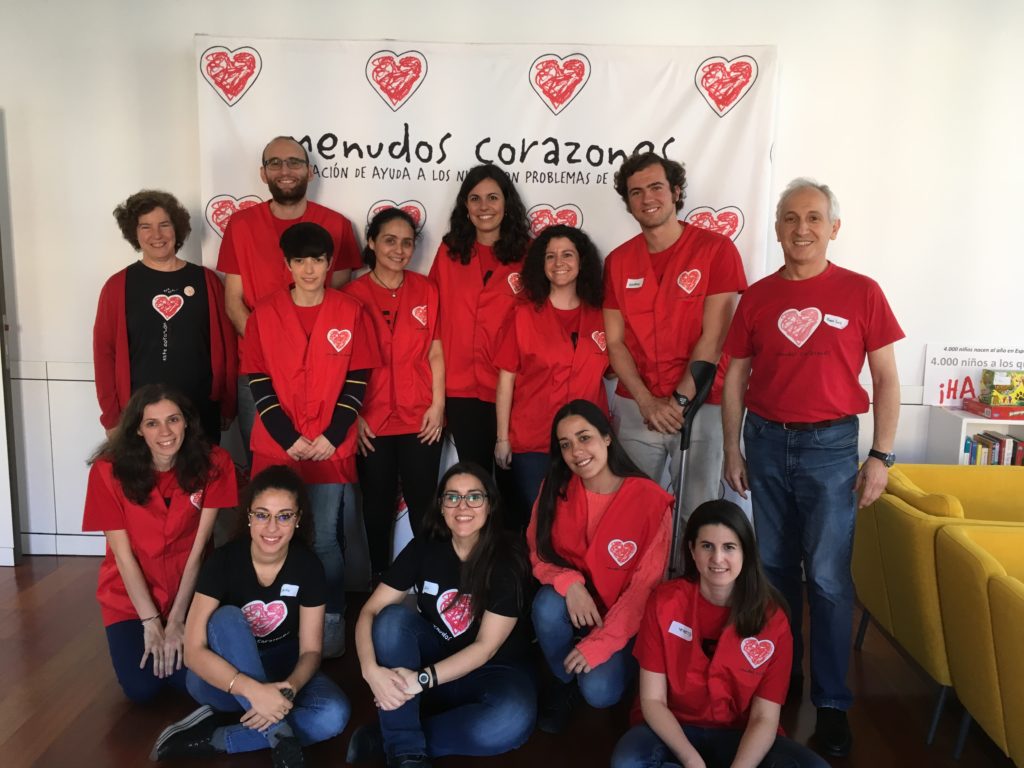 Voluntarios V Jornada cardiología Pediátrica_HGM y Menudos Corazones