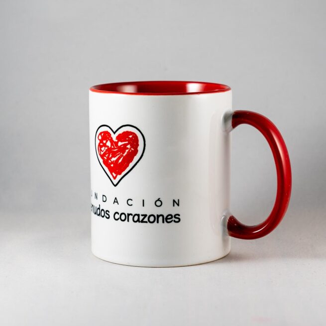 taza solidaria menudos corazones