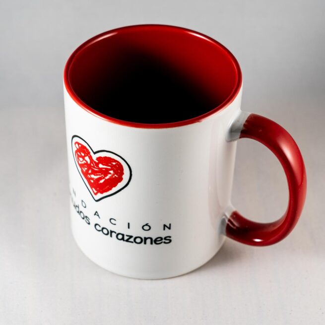 taza solidaria menudos corazones