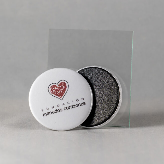 imán solidario menudos corazones