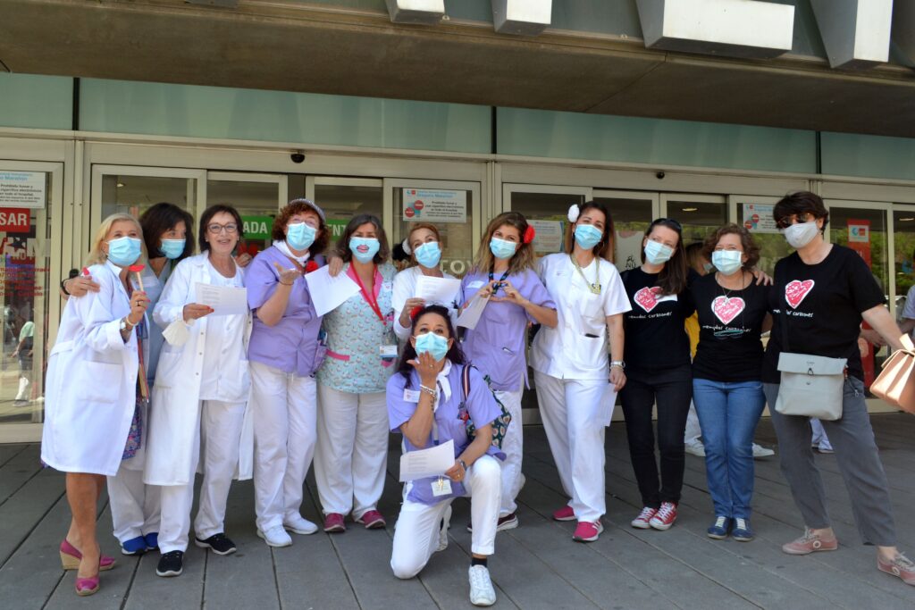 Con personal sanitario del Hospital Gregorio Marañón, en el Día del Niño Hospitalizado