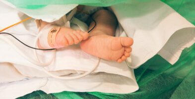 Bebé con cardiopatía congénita