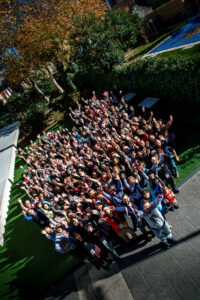 Foto de familia de las personas asistentes a la XX Jornada sobre Cardiopatías Congénitas.