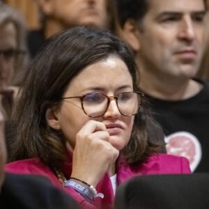 Asistente a la Jornada por las cardiopatías congénitas en el Congreso de los Diputados.