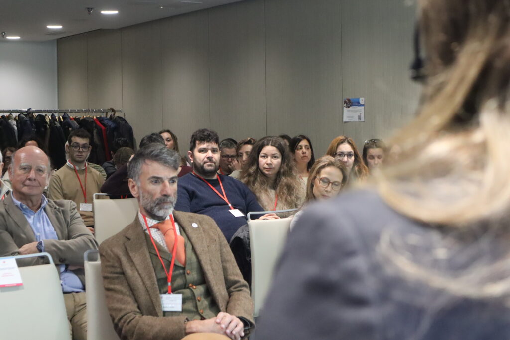 Durante la III Jornada para Personas Adultas con Cardiopatías Congénitas, expertos sociosanitarios resolvieron dudas de los asistentes.