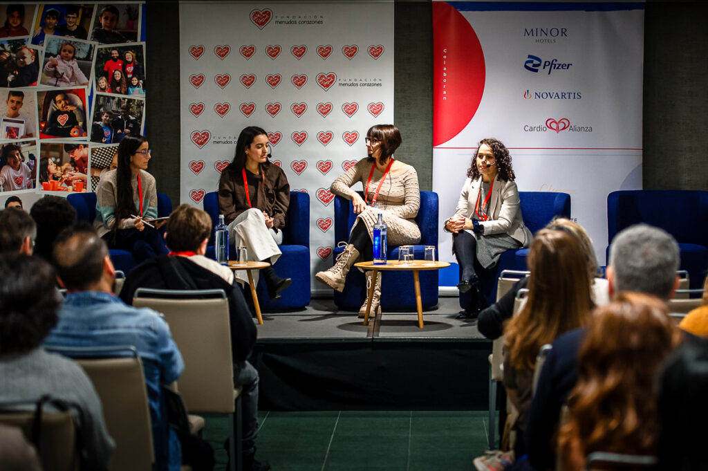 Las ponentes hablaron del manejo farmacológico de las cardiopatías congénitas en el encuentro de Menudos Corazones.