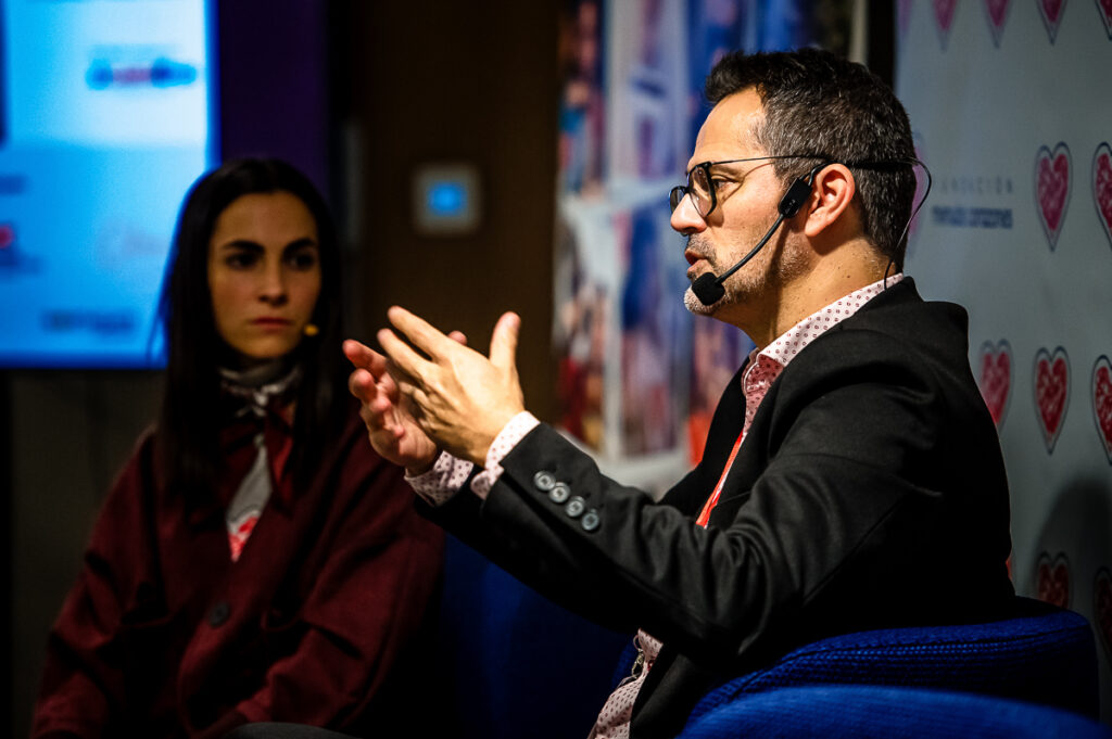 El Dr. Ferran Rosés presentó el proyecto ganador de la VIII Beca Menudos Corazones de Investigación Médica.